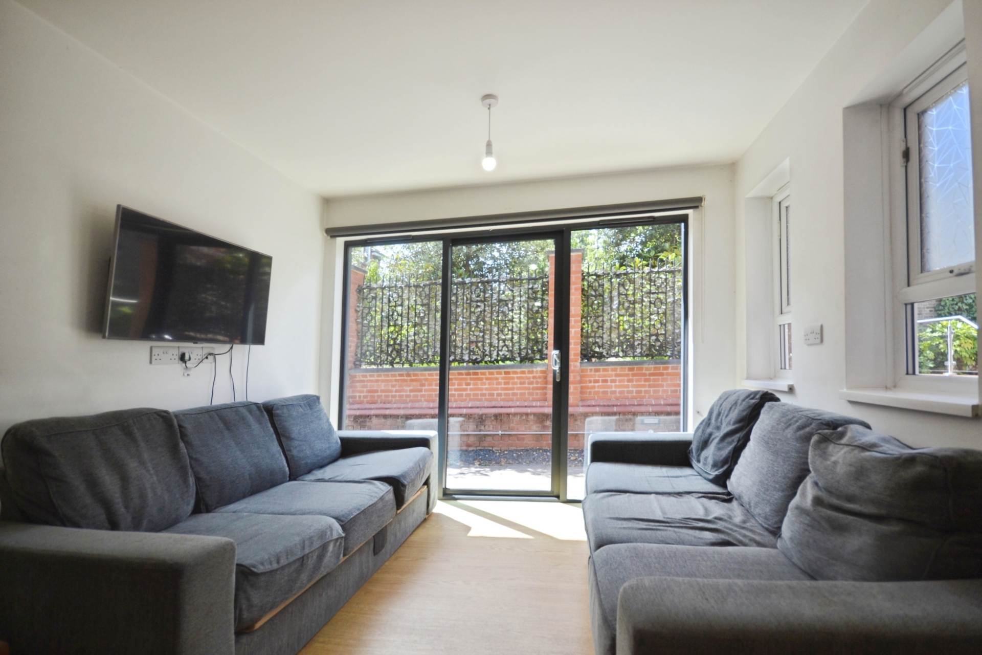 Allcroft Road, Reading, Image 4
