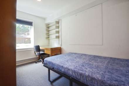 Allcroft Road, Reading, Image 4