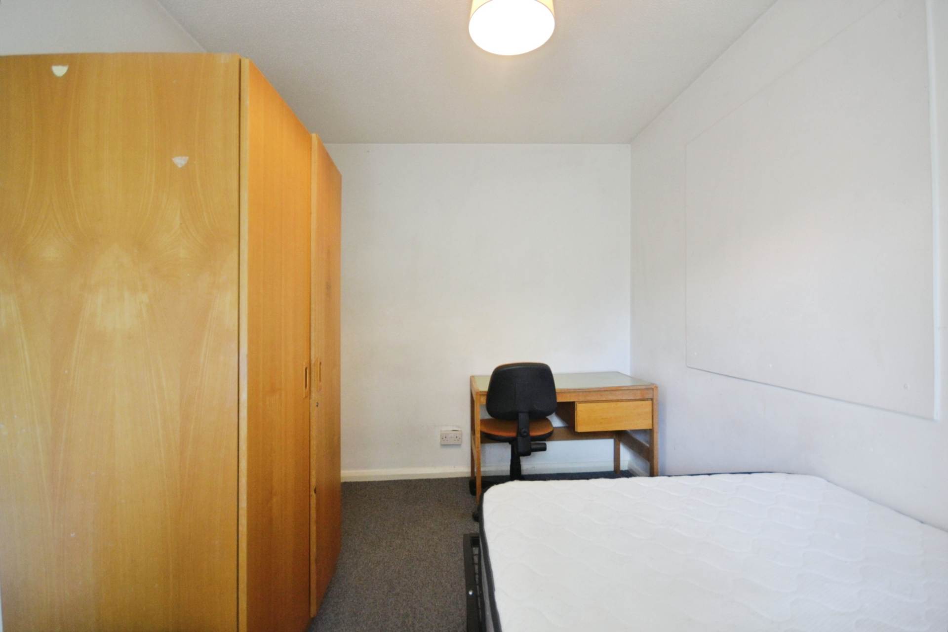 Allcroft Road, Reading, Image 3
