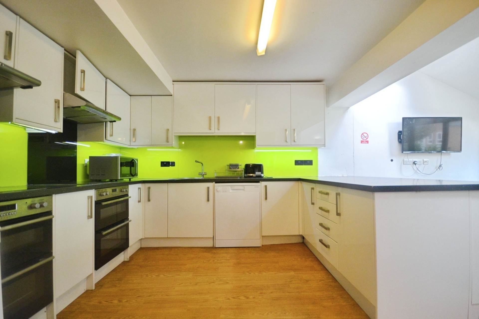 Allcroft Road, Reading, Image 2