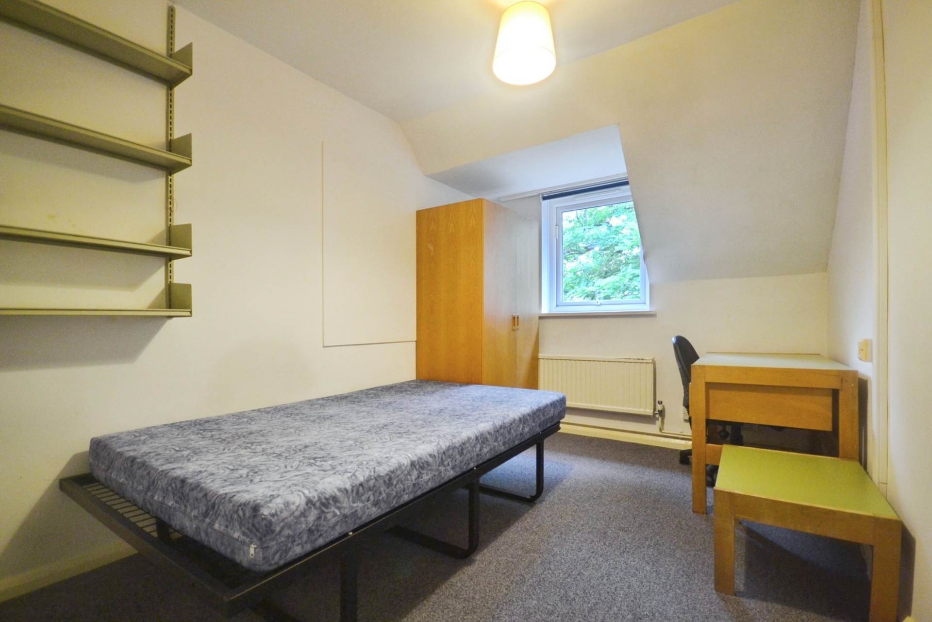 Allcroft Road, Reading, Image 2