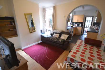 Pitcroft Avenue, Reading, Image 1