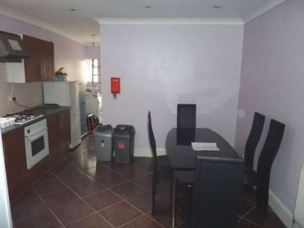 Grange Avenue, University Area, Image 2