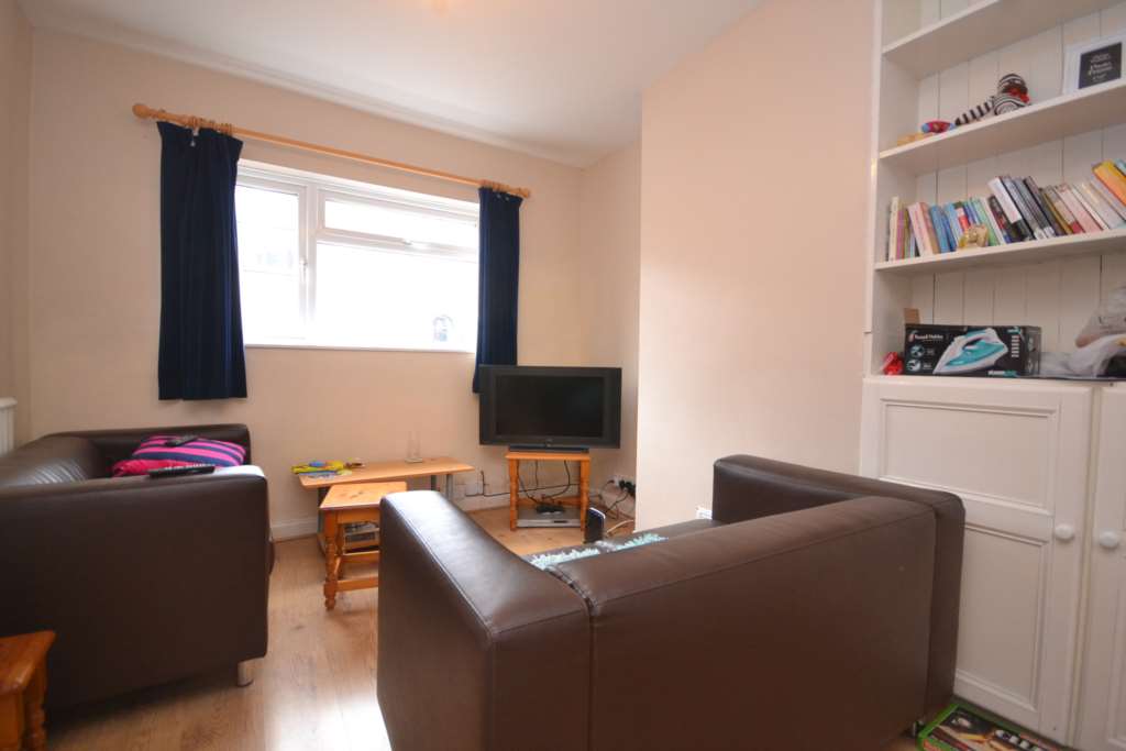 Donnington Gardens, Erleigh Road, Image 3