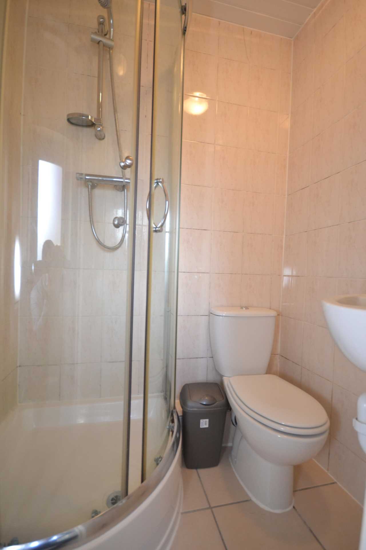 Clarendon Road, Reading, Image 10