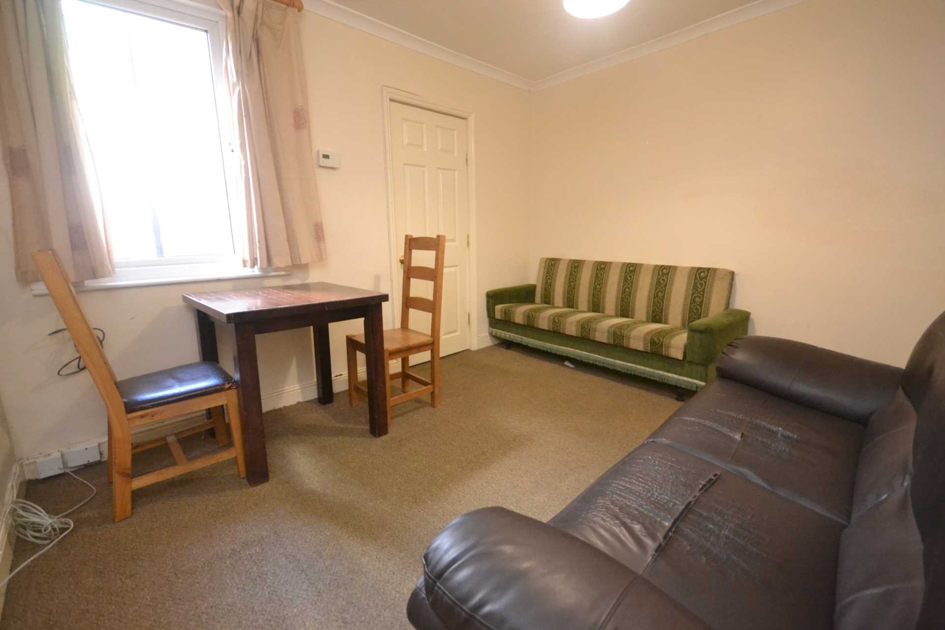 Clarendon Road, Reading, Image 2