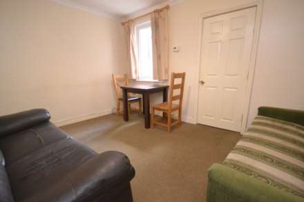 Clarendon Road, Reading, Image 3