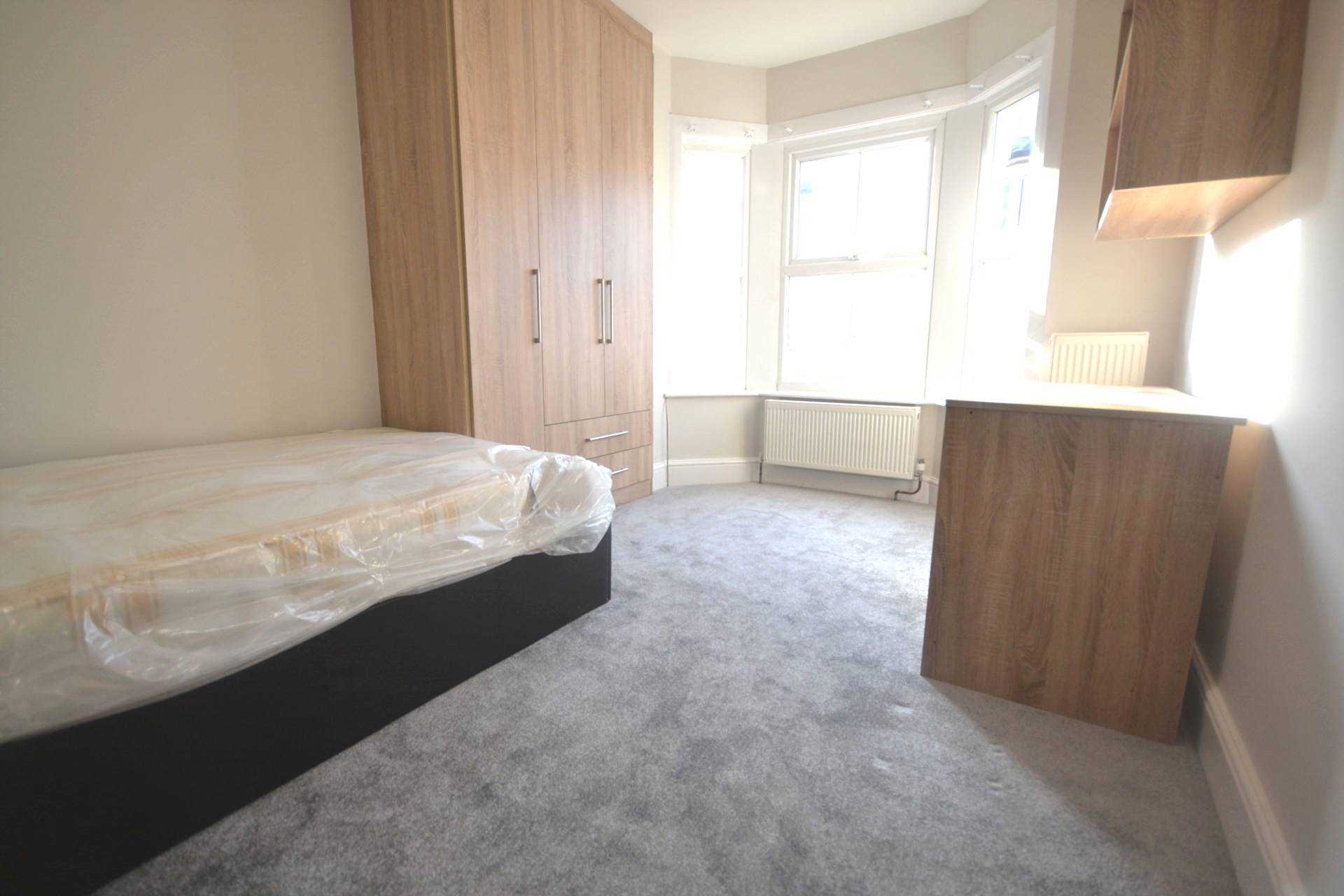 Grange Avenue, University Area, Image 12