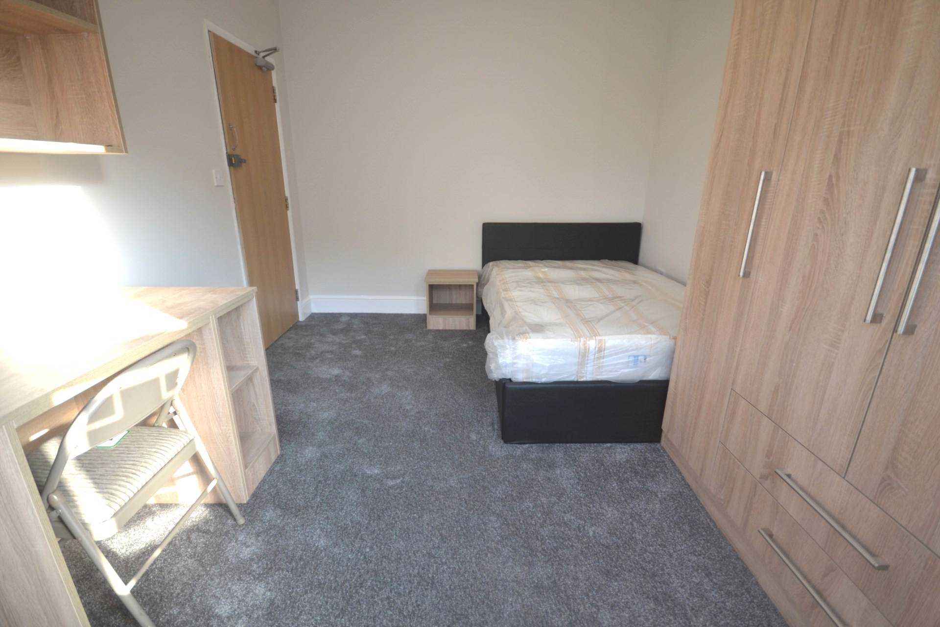 Grange Avenue, University Area, Image 13