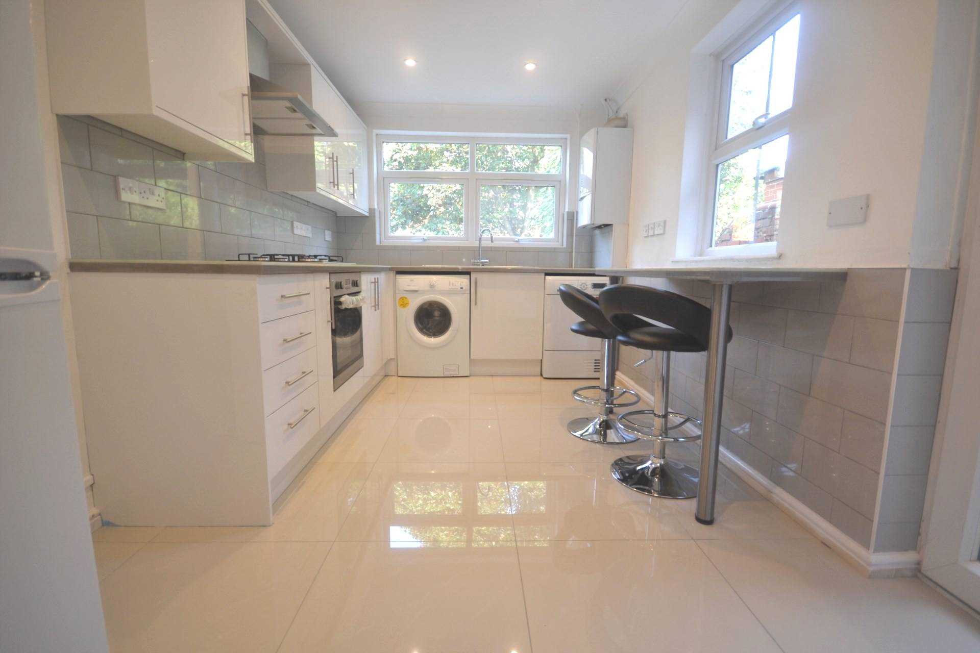 Grange Avenue, University Area, Image 3