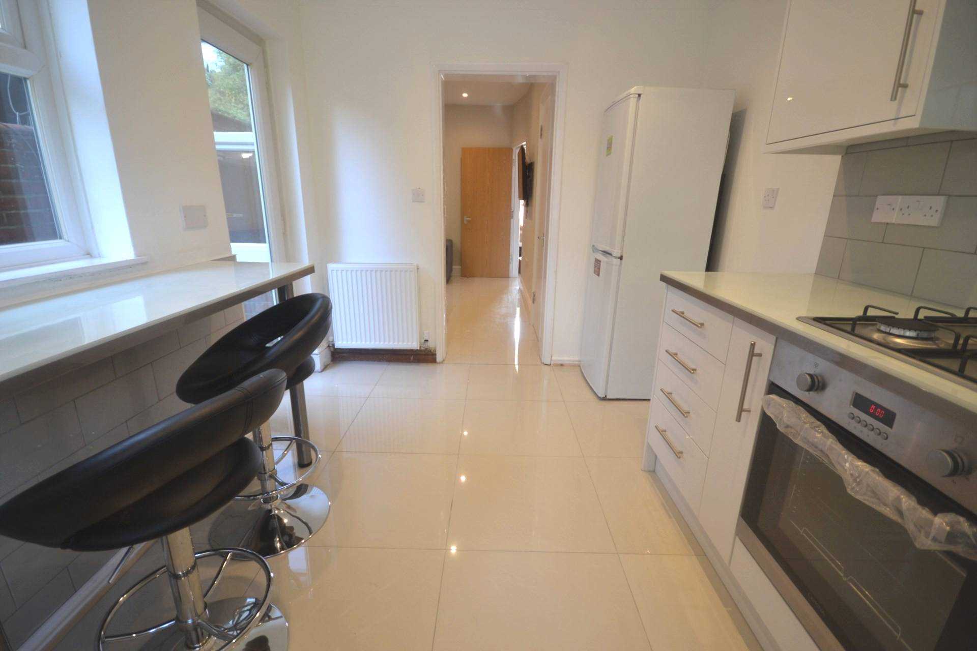 Grange Avenue, University Area, Image 4