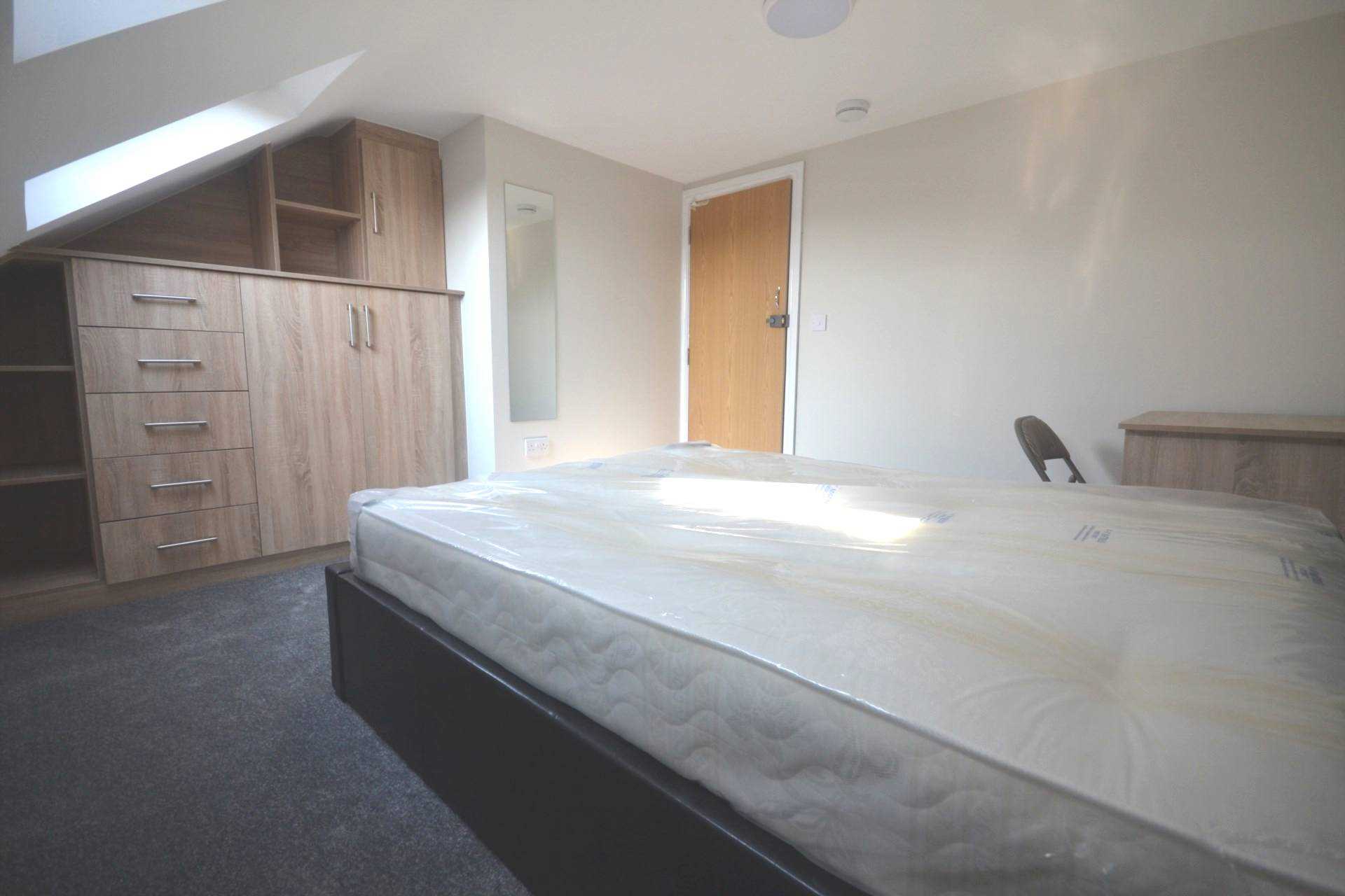 Grange Avenue, University Area, Image 7