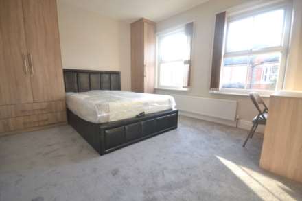 Grange Avenue, University Area, Image 2