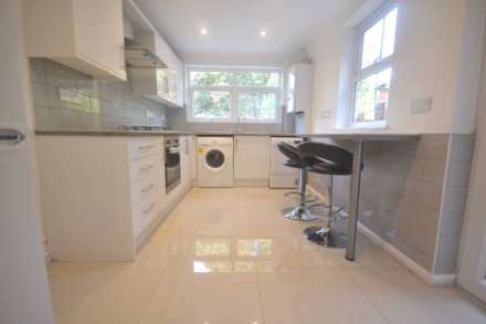 Grange Avenue, University Area, Image 3