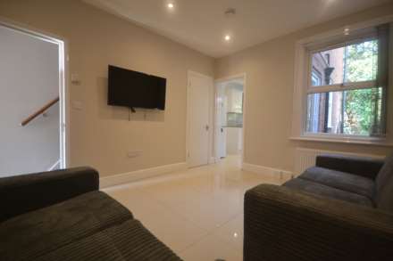 Grange Avenue, University Area, Image 6