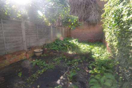 Cardigan Road, University Area, Image 8