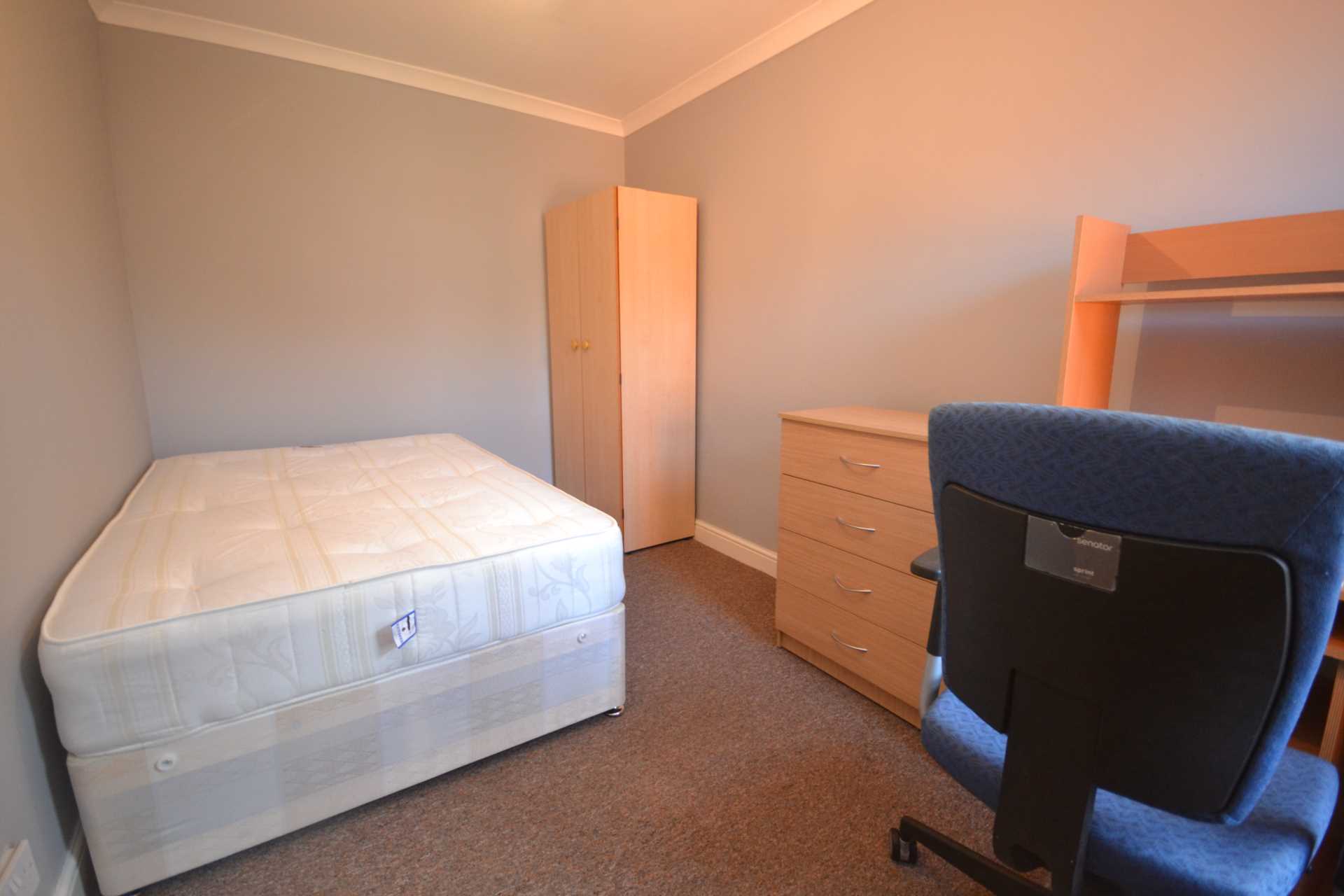 Grange Avenue, University Area, Image 6