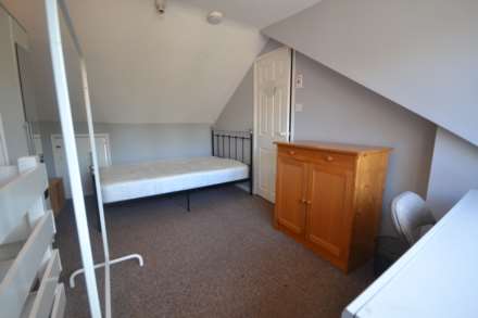 Grange Avenue, University Area, Image 4