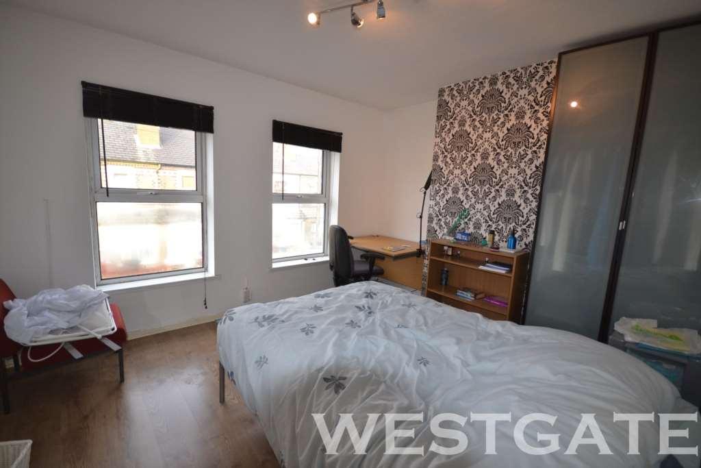 Pitcroft Avenue, University Area, Image 8