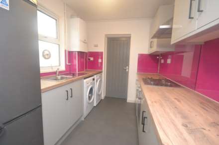 4 Bedroom Terrace, Pitcroft Avenue, University Area