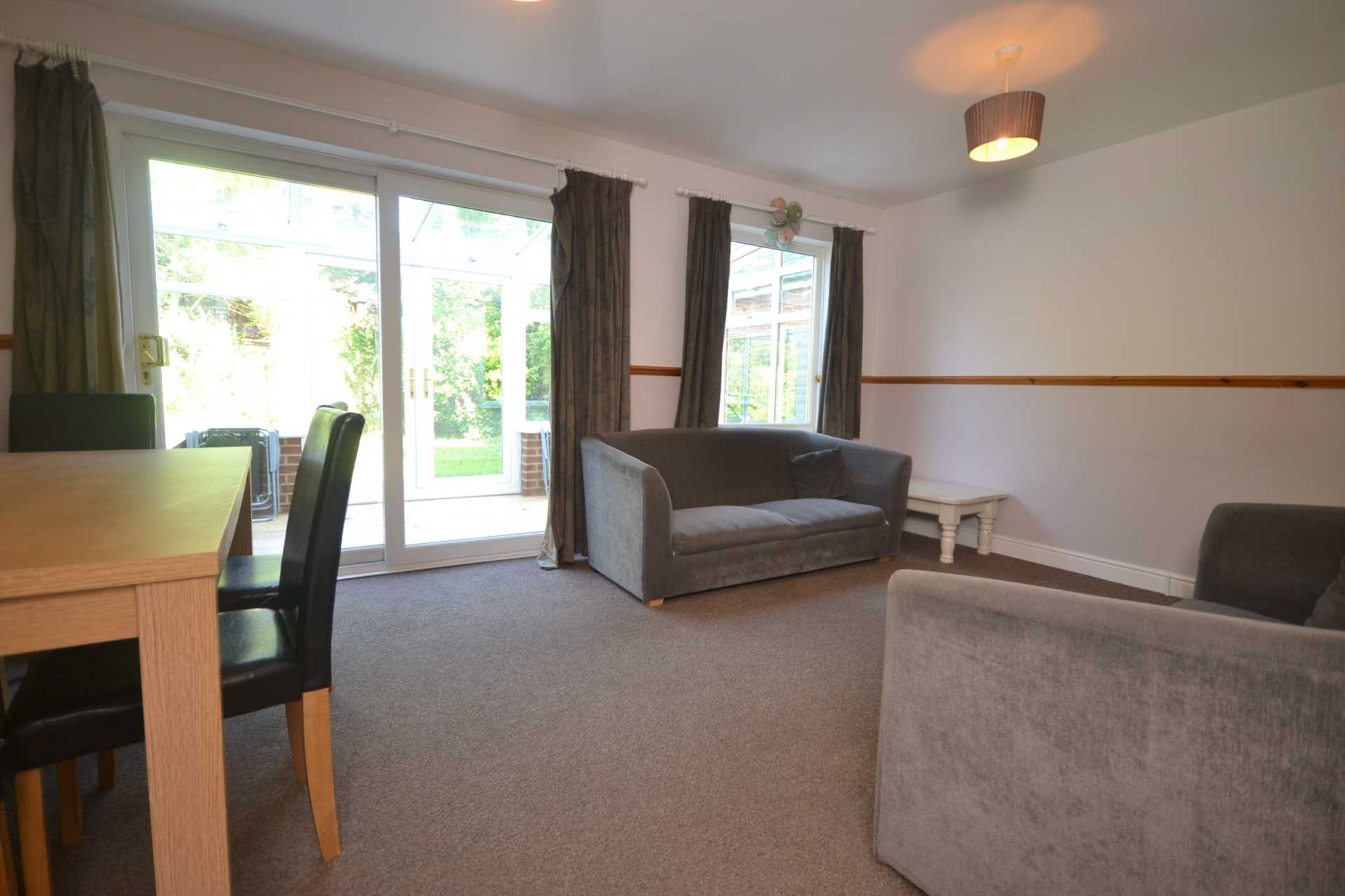 Melrose Avenue, University Area, Image 2