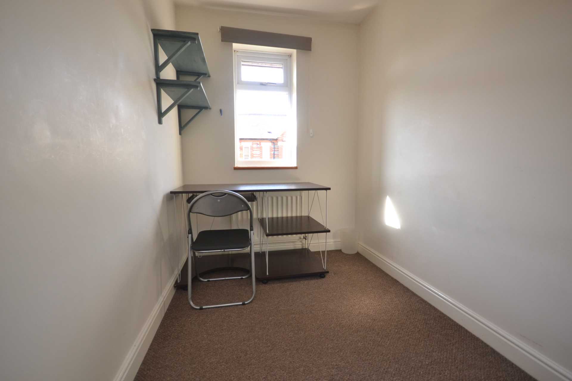 Melrose Avenue, University Area, Image 9