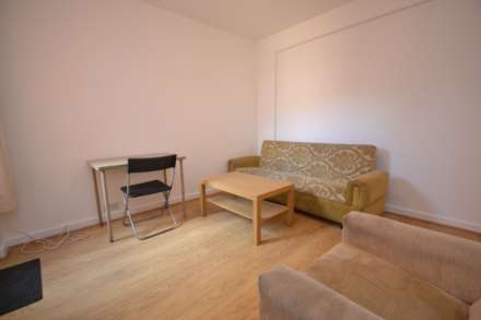 St Edwards Road, University Area, Image 5