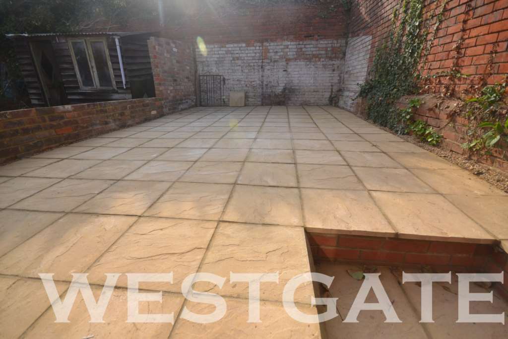 Donnington Gardens, Reading, Image 13