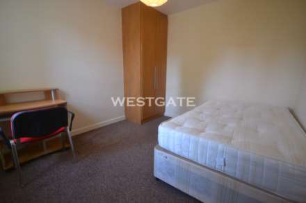 Donnington Gardens, Reading, Image 8