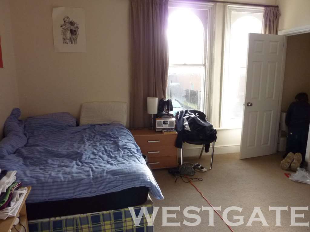 Culver Road, Uni Area, Image 3