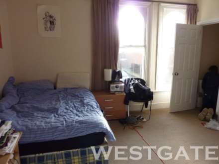 Culver Road, Uni Area, Image 3