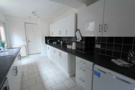 Grange Avenue, Uni Area, Image 6