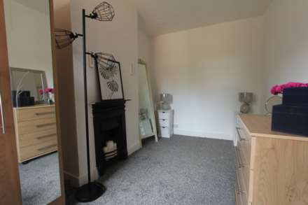 Grange Avenue, Uni Area, Image 7