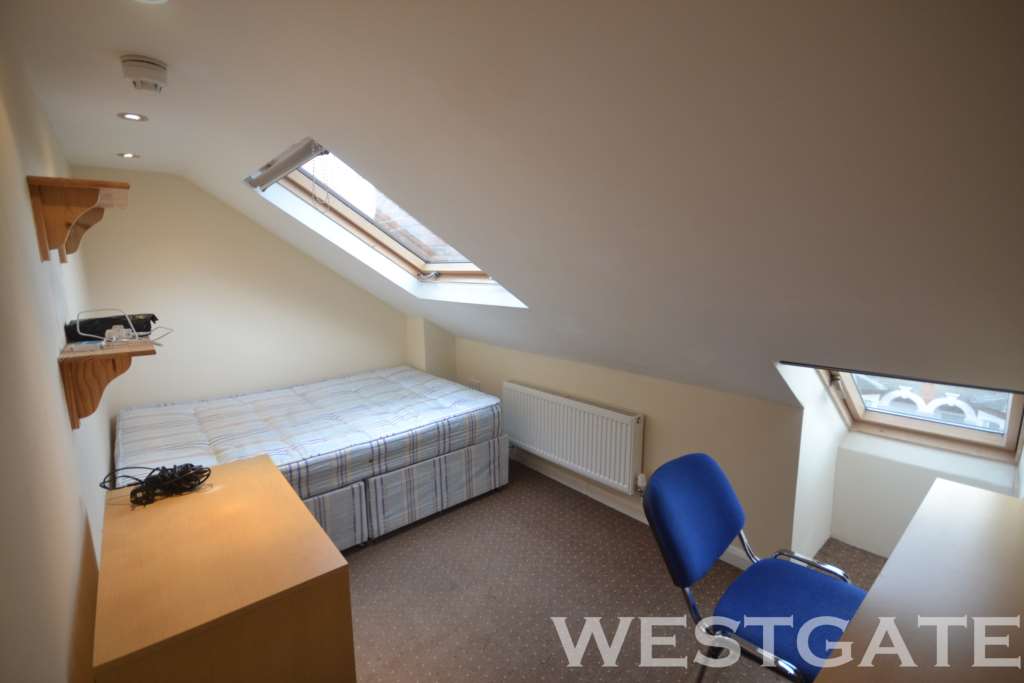 Norris Road, Uni Area, Image 9