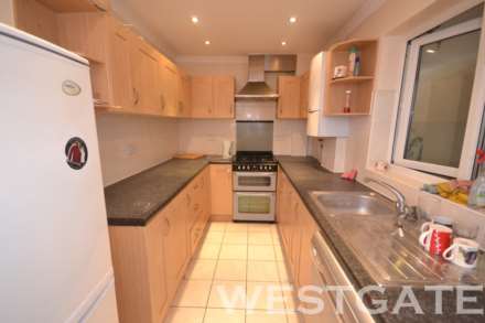 4 Bedroom Terrace, Wykeham Road, Reading