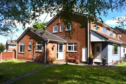 Down Green Road, Harwood