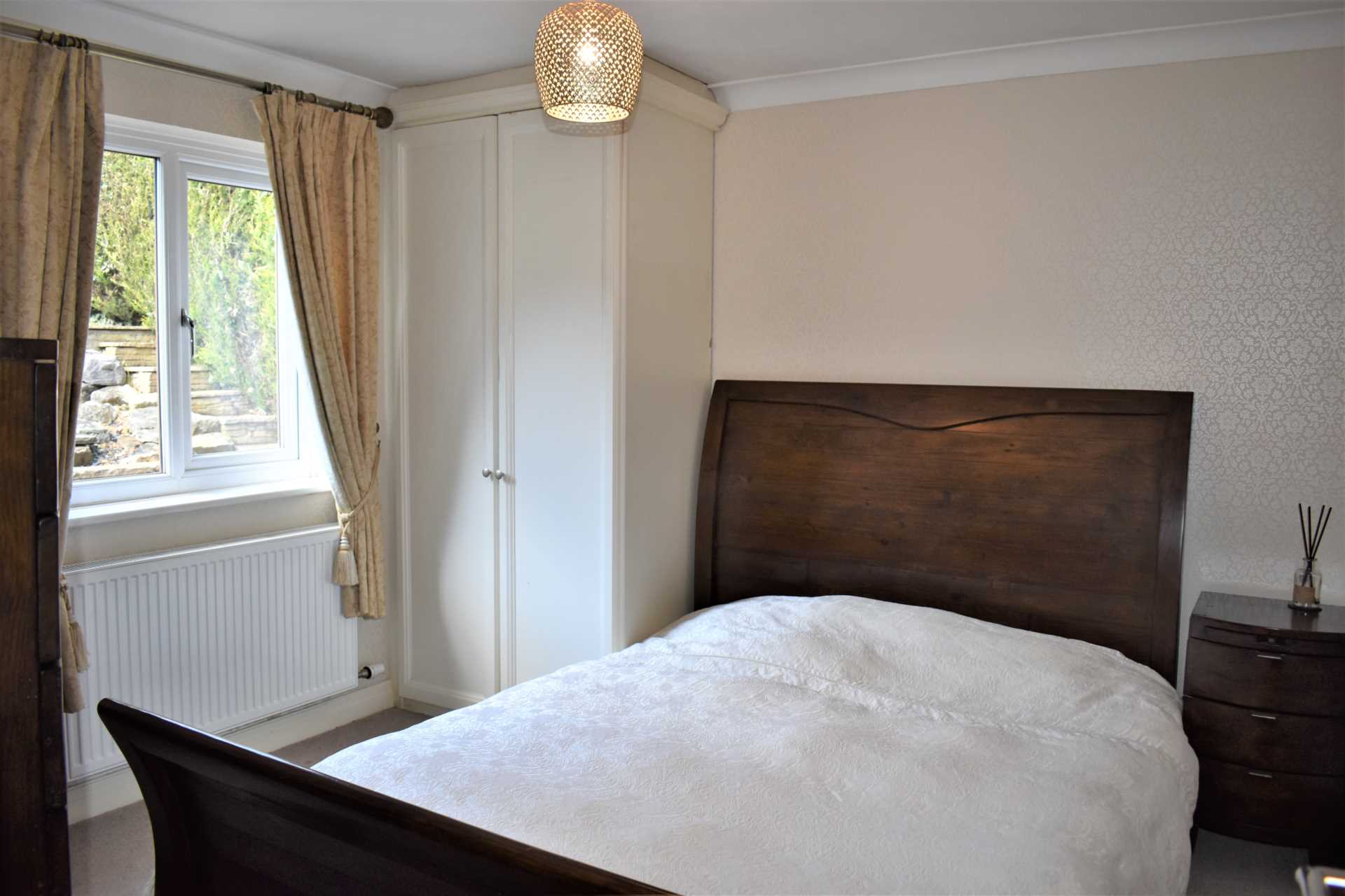 3 or 4 bedrooms - Grange Park Road, Bromley Cross, Image 28