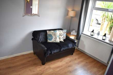 Crompton Avenue, Breightmet, Image 12