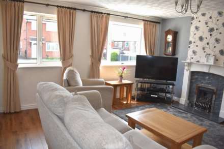Scarthwood Close, Bradshaw, Image 5