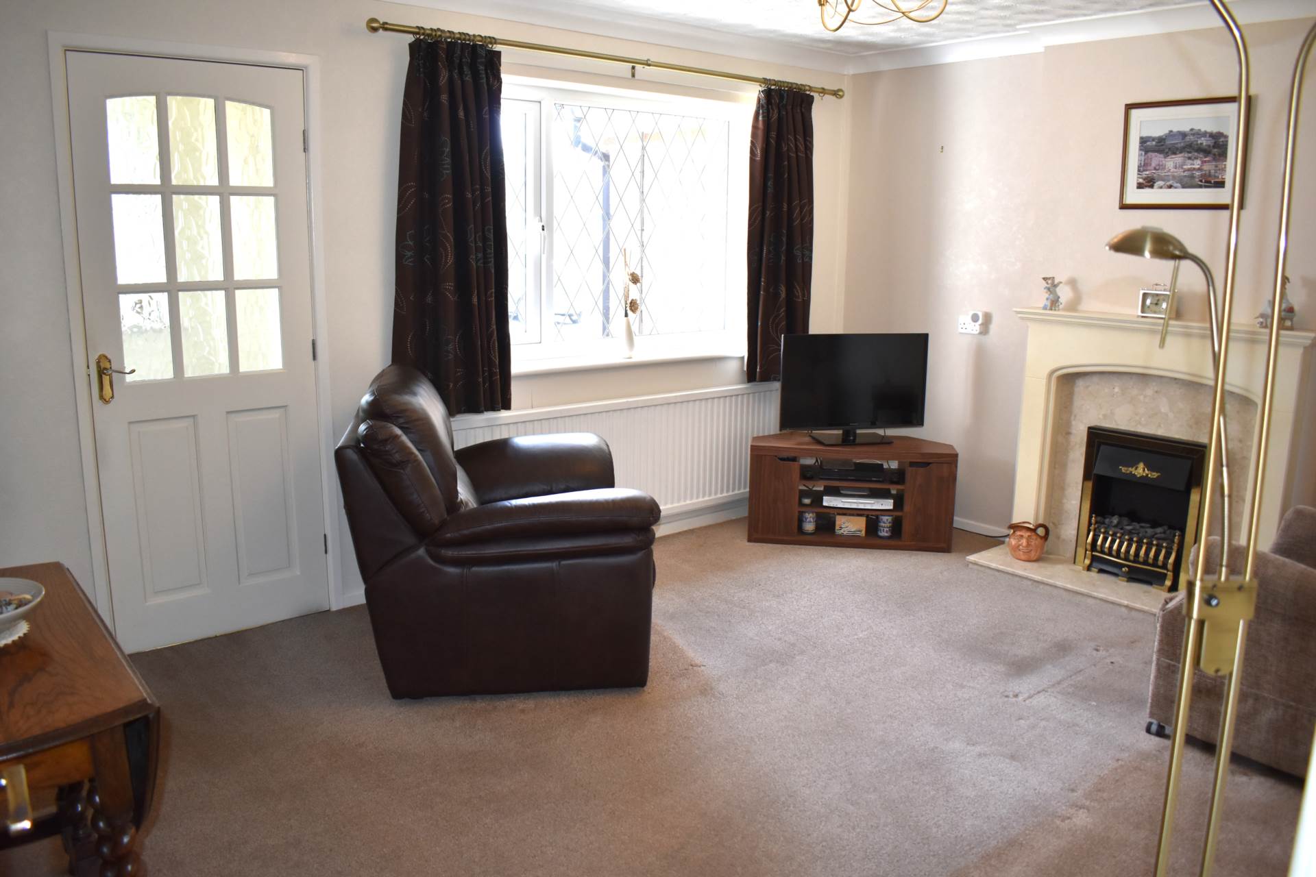 Shalfleet Close, Harwood, Image 2