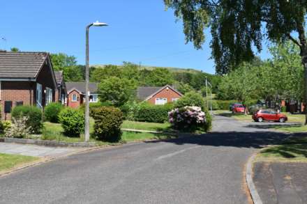 Shalfleet Close, Harwood, Image 18
