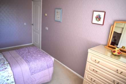 Shalfleet Close, Harwood, Image 13
