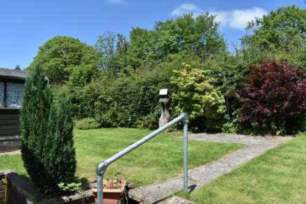 Shalfleet Close, Harwood, Image 16