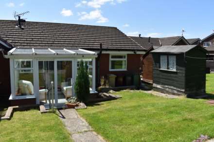 Shalfleet Close, Harwood, Image 17