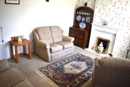 Shalfleet Close, Harwood, Image 6