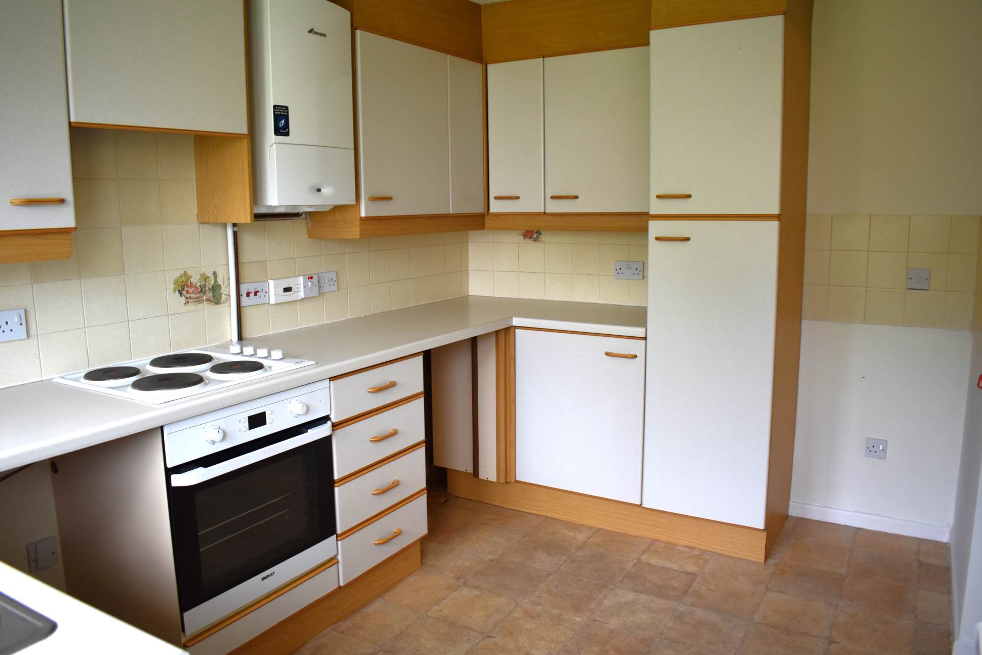 Shalfleet Close, Harwood, Image 6