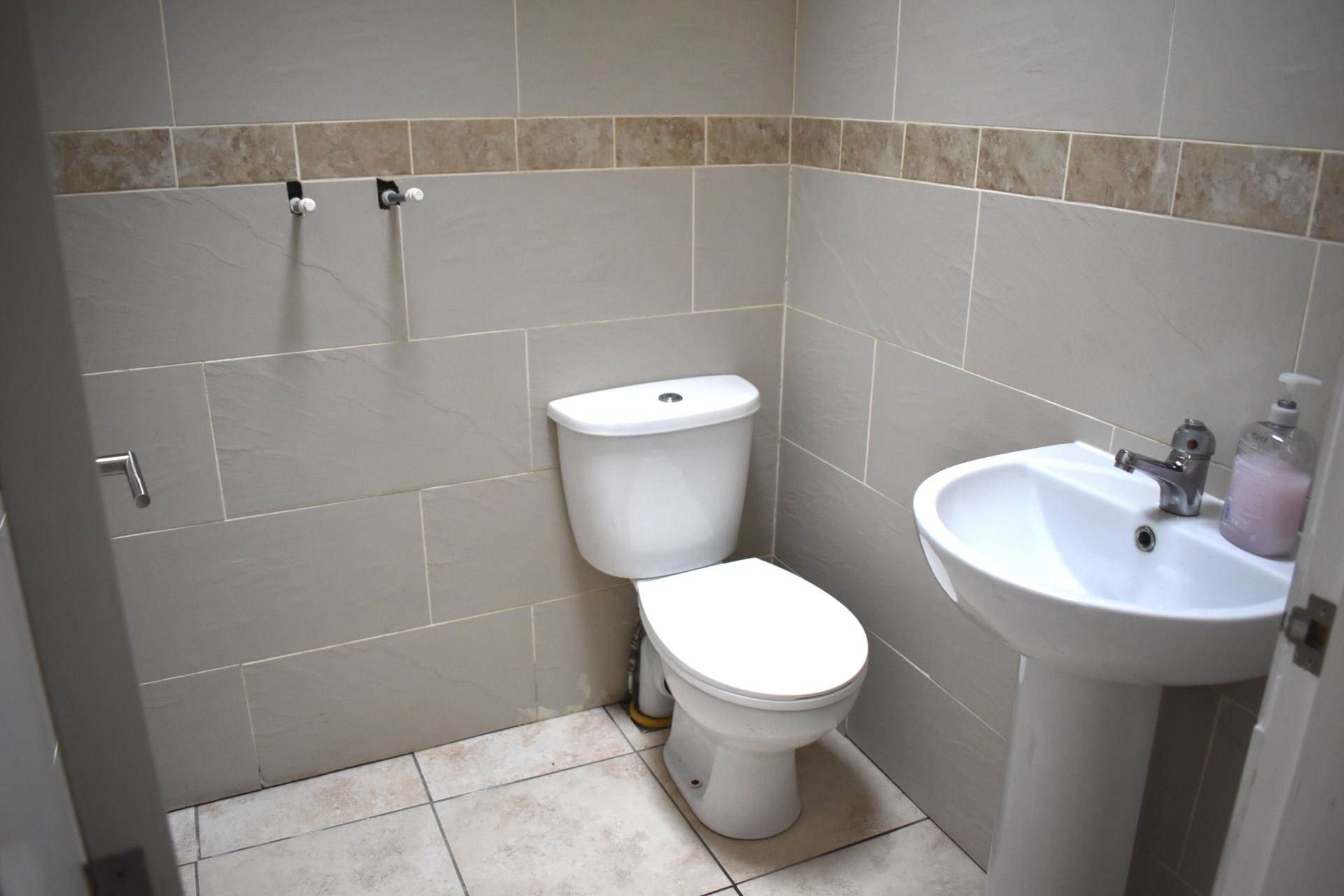 Brook House Close, Harwood, Image 12