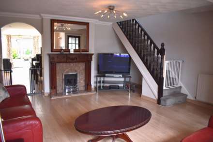 Brook House Close, Harwood, Image 4