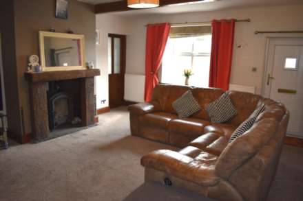 Brookfold Lane, Harwood, Image 4
