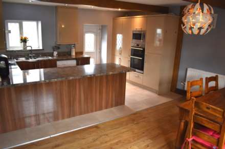 Brookfold Lane, Harwood, Image 8